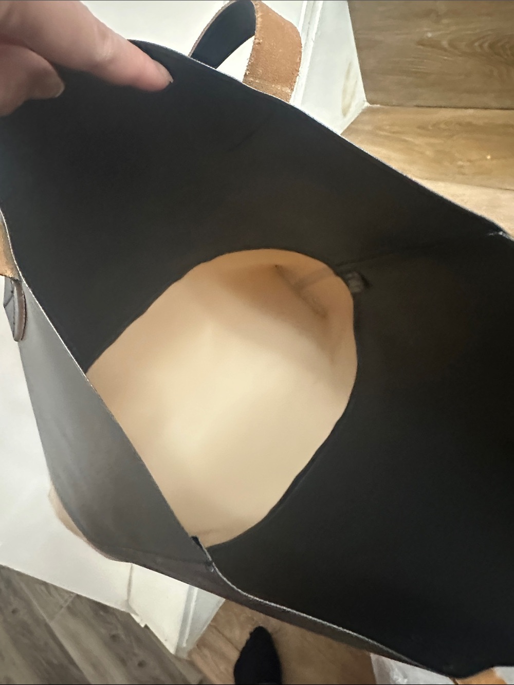 ✨ Marni Tribeca Tote Bag – Black / Beige Colorblock ✨ - Picture 12 of 14
